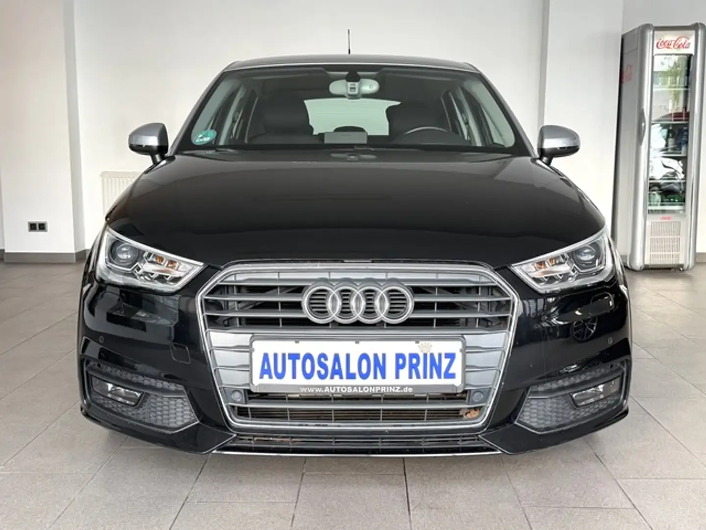 Audi A1 Sportback TFSI AUTOM NAVI PDC KLIMA SHZ LM Schwarz - 2