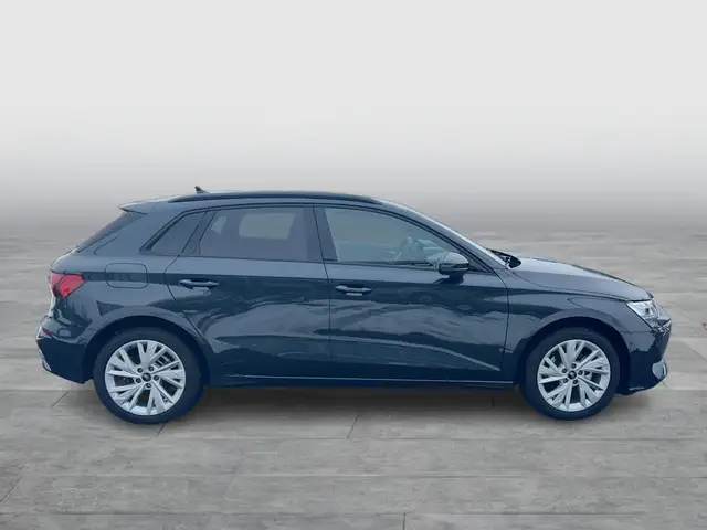 Audi A3 view 6