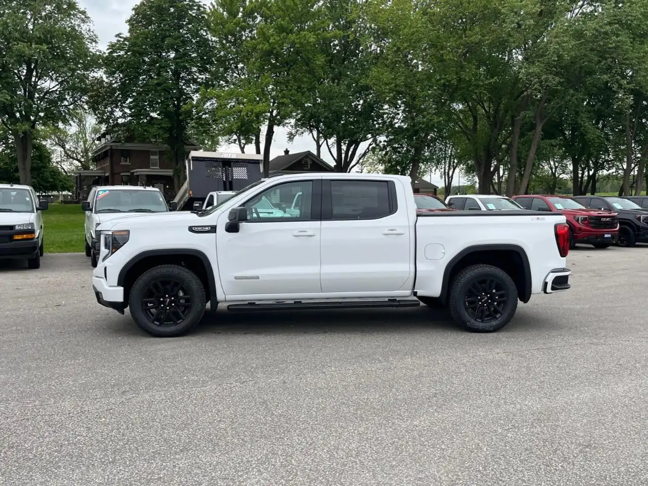 GMC Sierra 1500 снимка GMC Sierra 1500