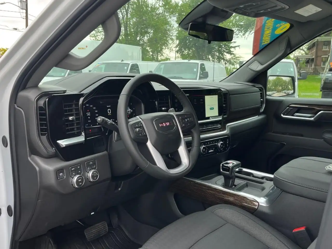 GMC Sierra 1500 снимка GMC Sierra 1500