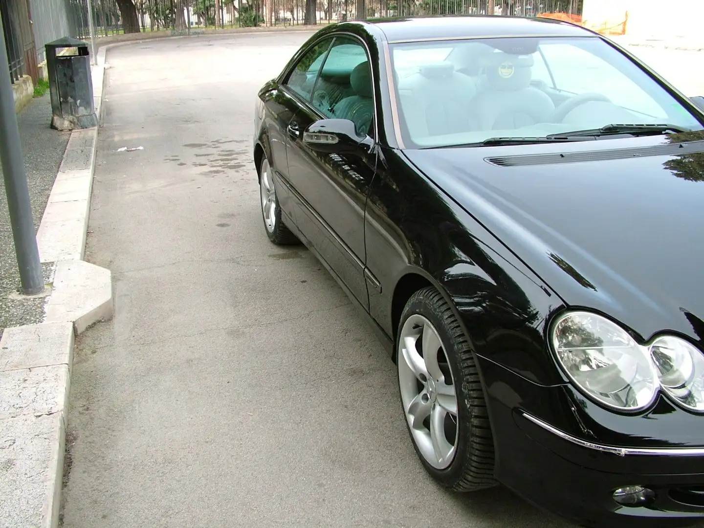 Mercedes-Benz CLK 200 CLK Coupe 200 k tps Avantgarde Nero - 2