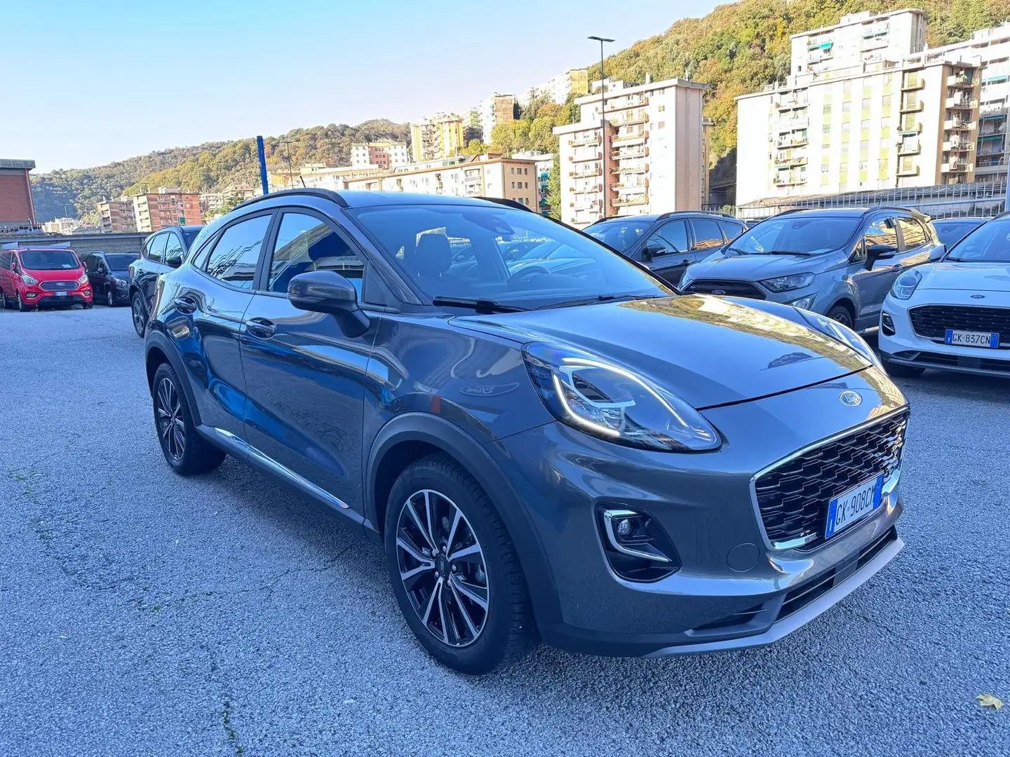 Ford Puma Puma 1.0 ecoboost 125 CV h Titanium Gris - 2