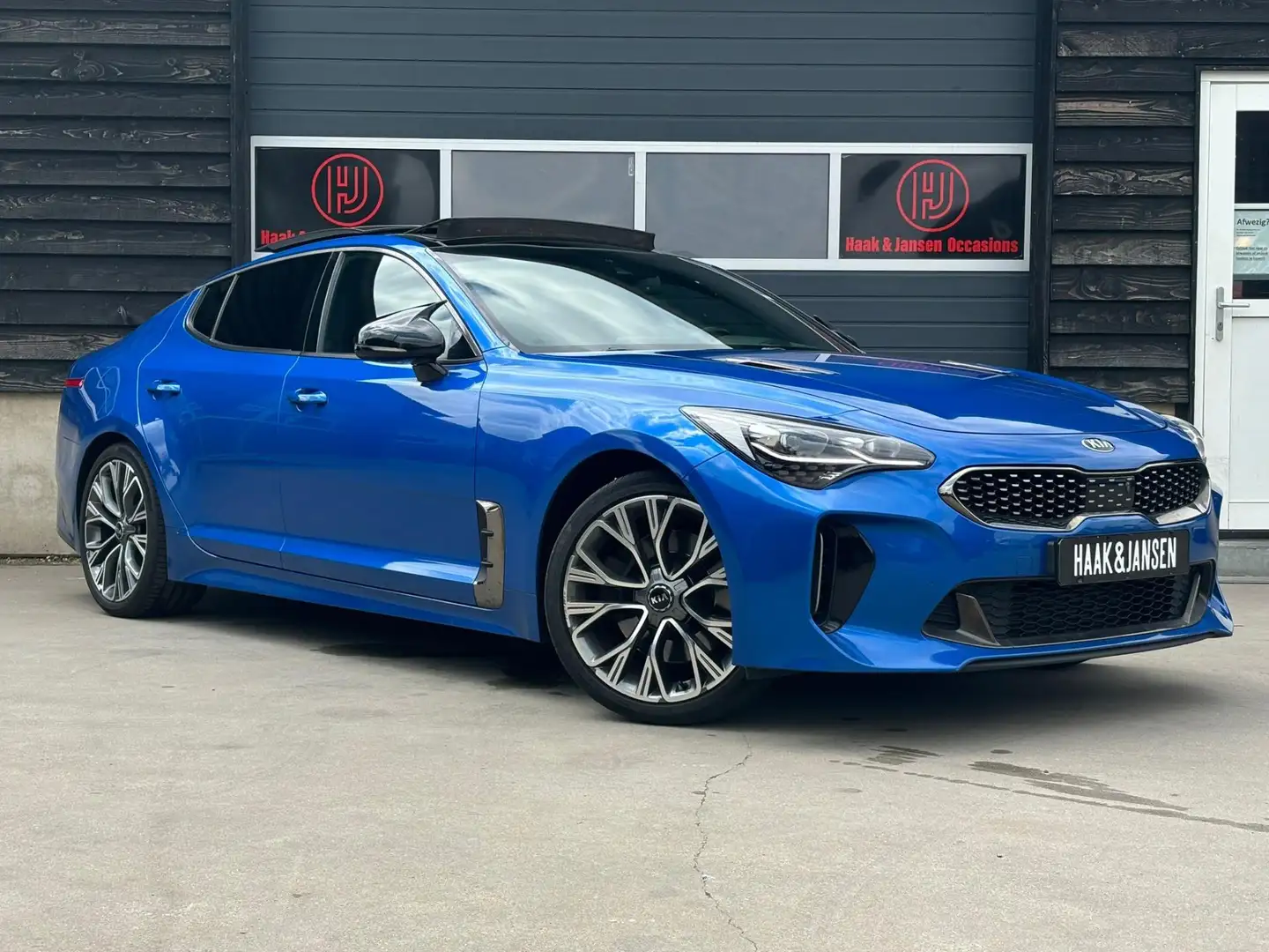 Kia Stinger GT-Line 2WD - Pano - Leder - Adaptive - Trekhaak - Blauw - 2