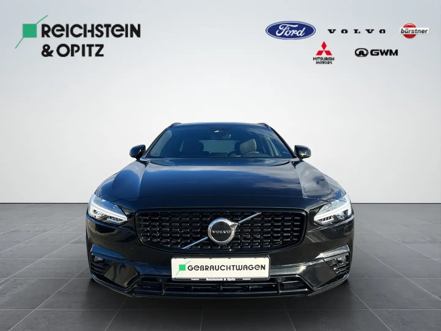 Volvo V90 B5 D Ultimate Dark AWD HeadUp/Keyless/StandH Schwarz - 2