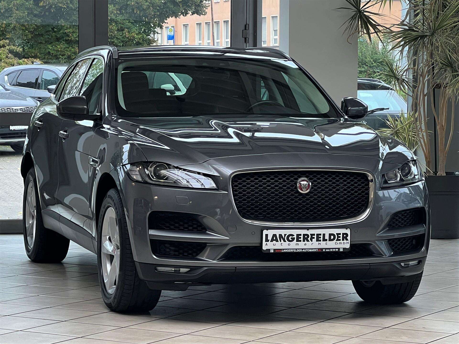 Second hand Jaguar F-Pace 3.0