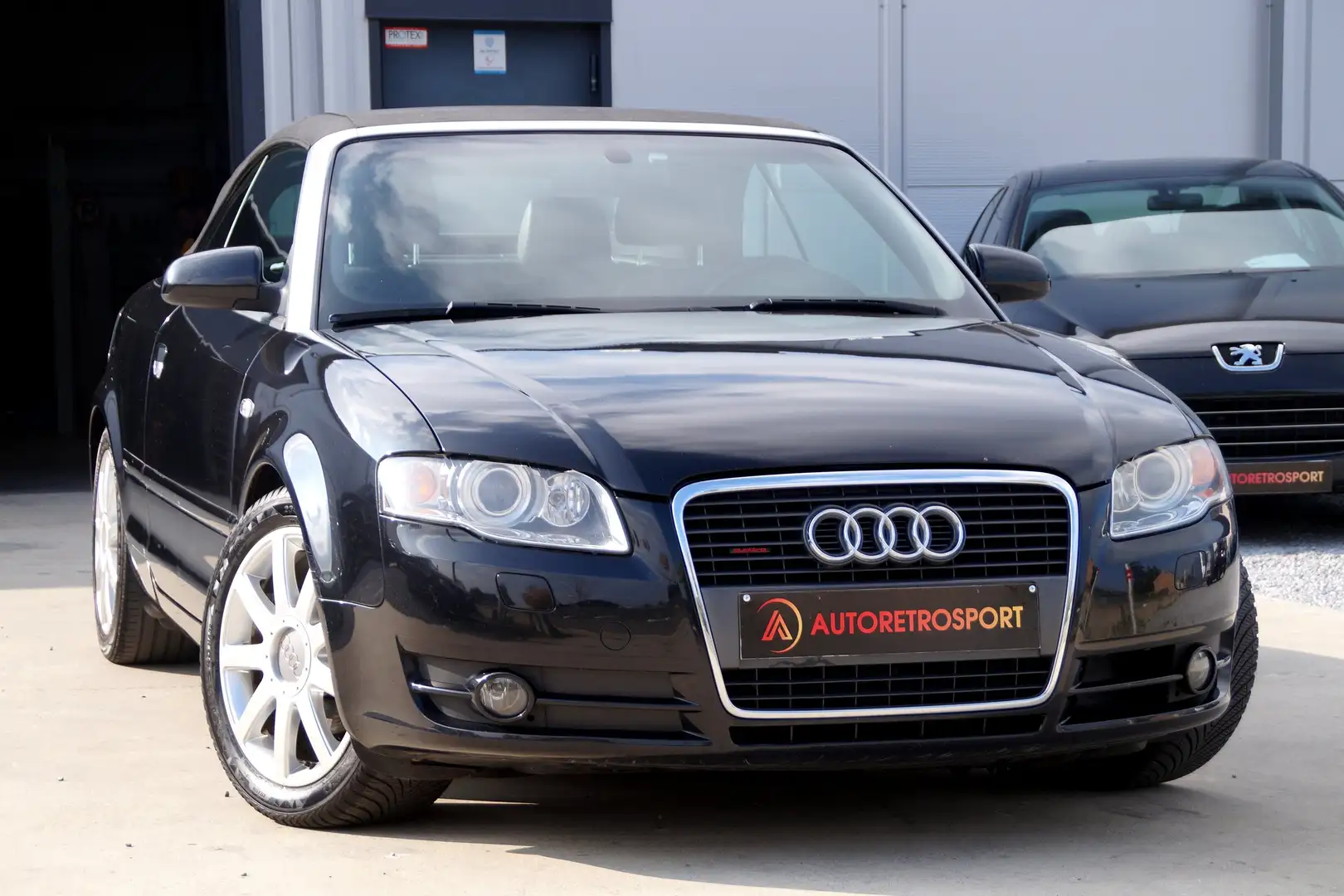 Audi A4 Cabriolet 2.0 TDi S-line _Roule très bien ✅ Noir - 2