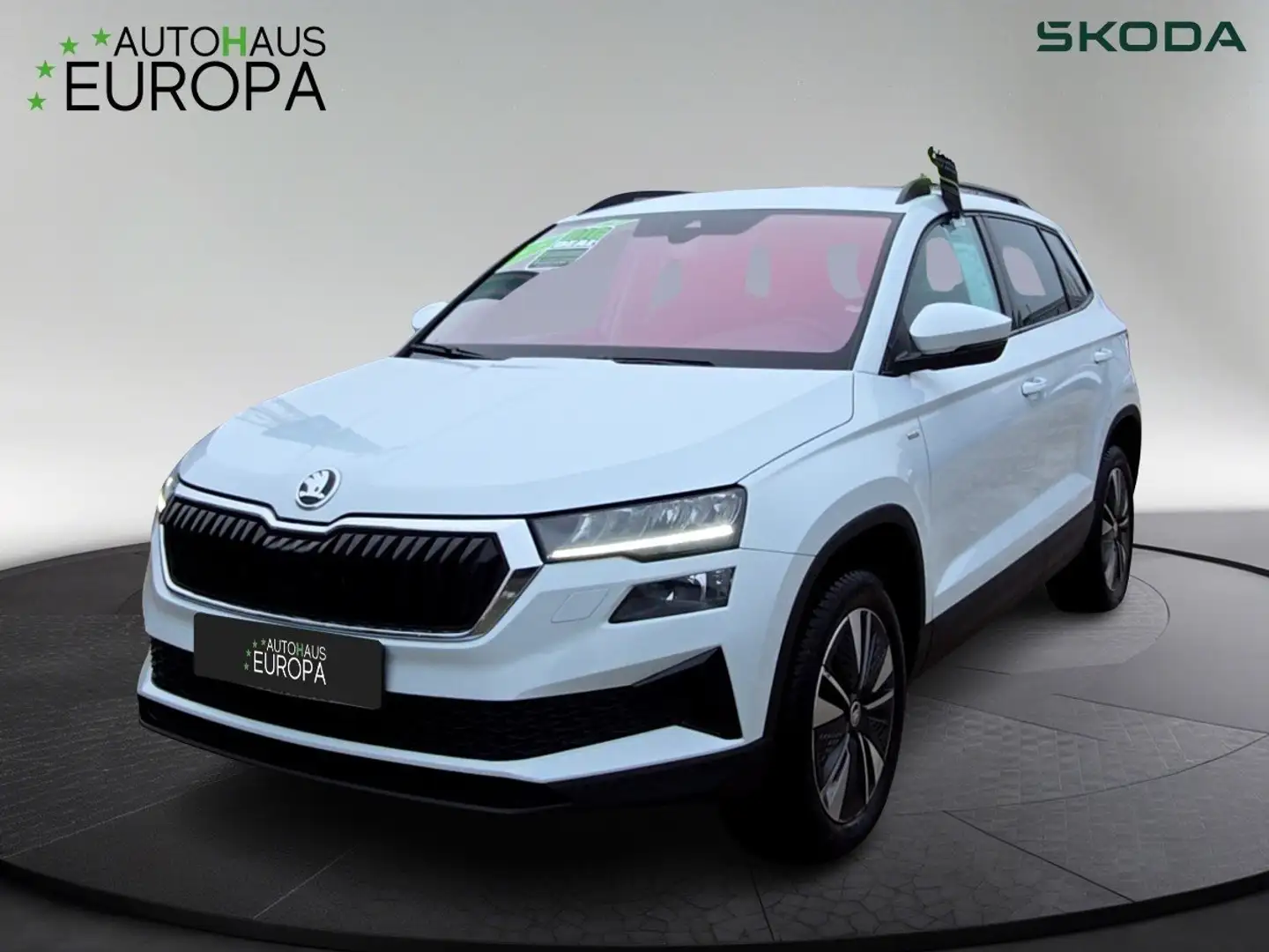 Skoda Karoq 1.5 TSI ACT Tour ACC Navi Kam Virt.Cockpit eKlappe Weiß - 1
