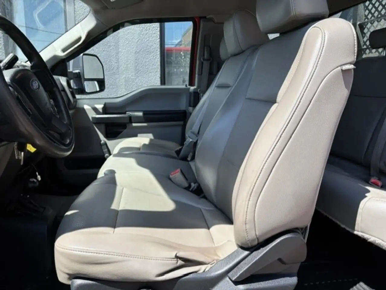 Ford F 350 снимка Ford F 350