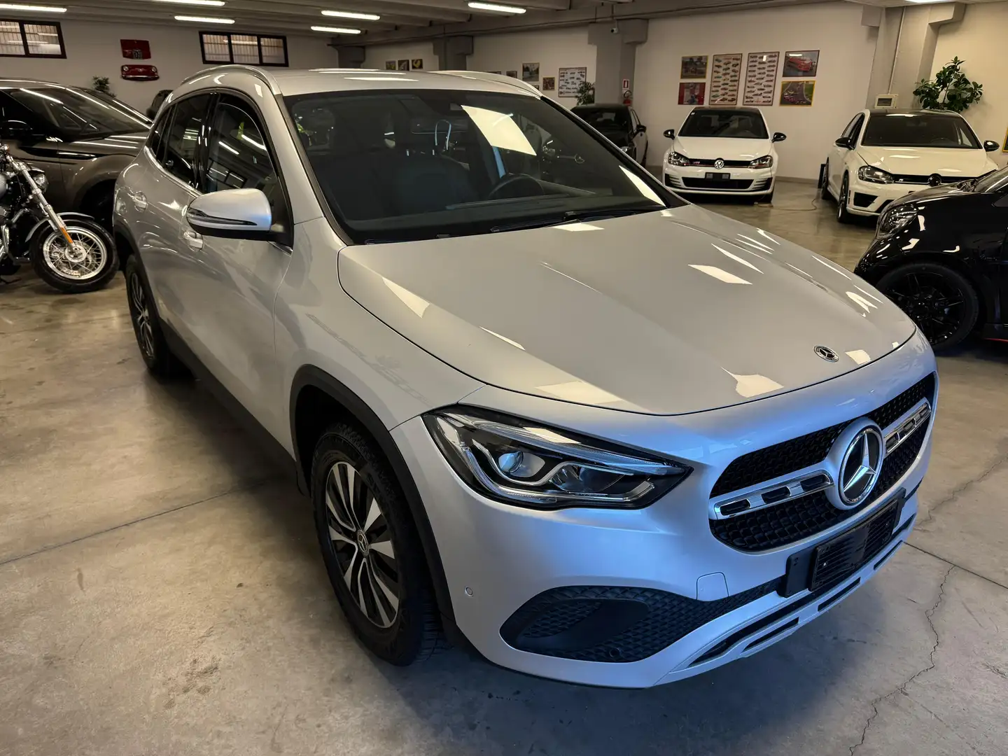 Mercedes-Benz GLA 220 d Premium auto Garanzia 12 Mesi Argento - 1