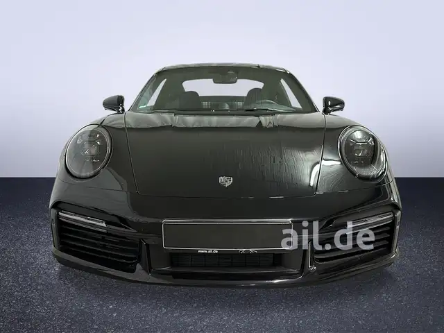 Porsche 911 view 4