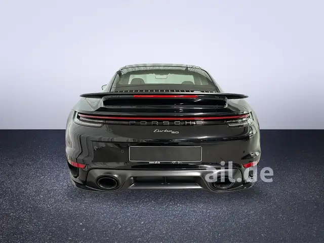 Porsche 911 view 7