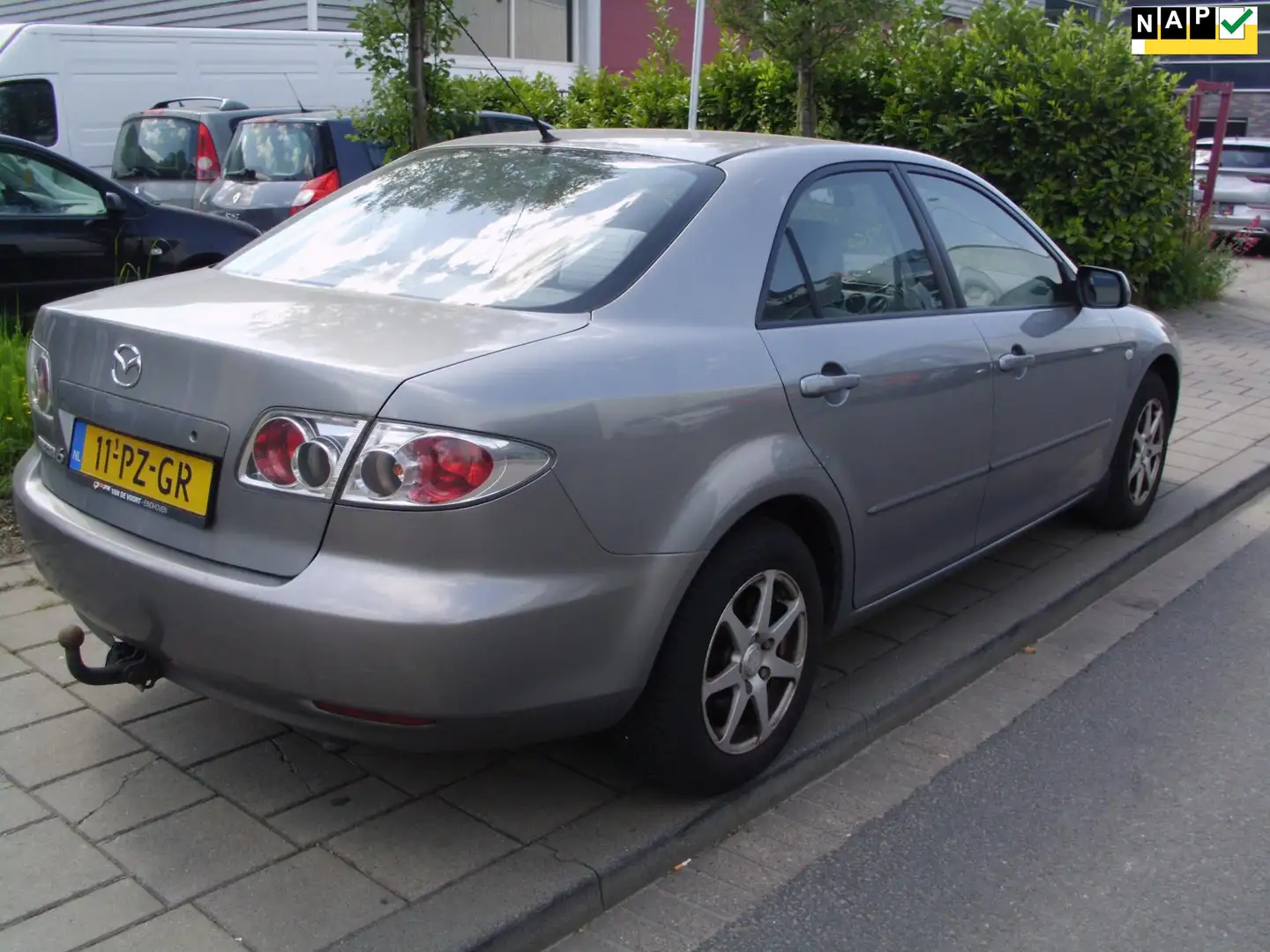 Mazda 6 2.0 CiTD Touring sedan met airco Szürke - 1
