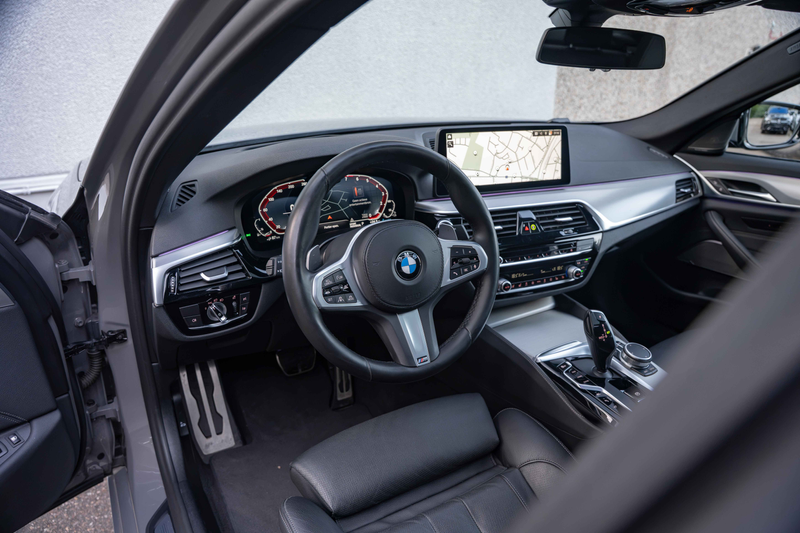 BMW 545 e xDrive M-SPORT/LASER/OPENDAK/HUD/H&K/360°/ACC/AMBIENTE/19" — photo 10