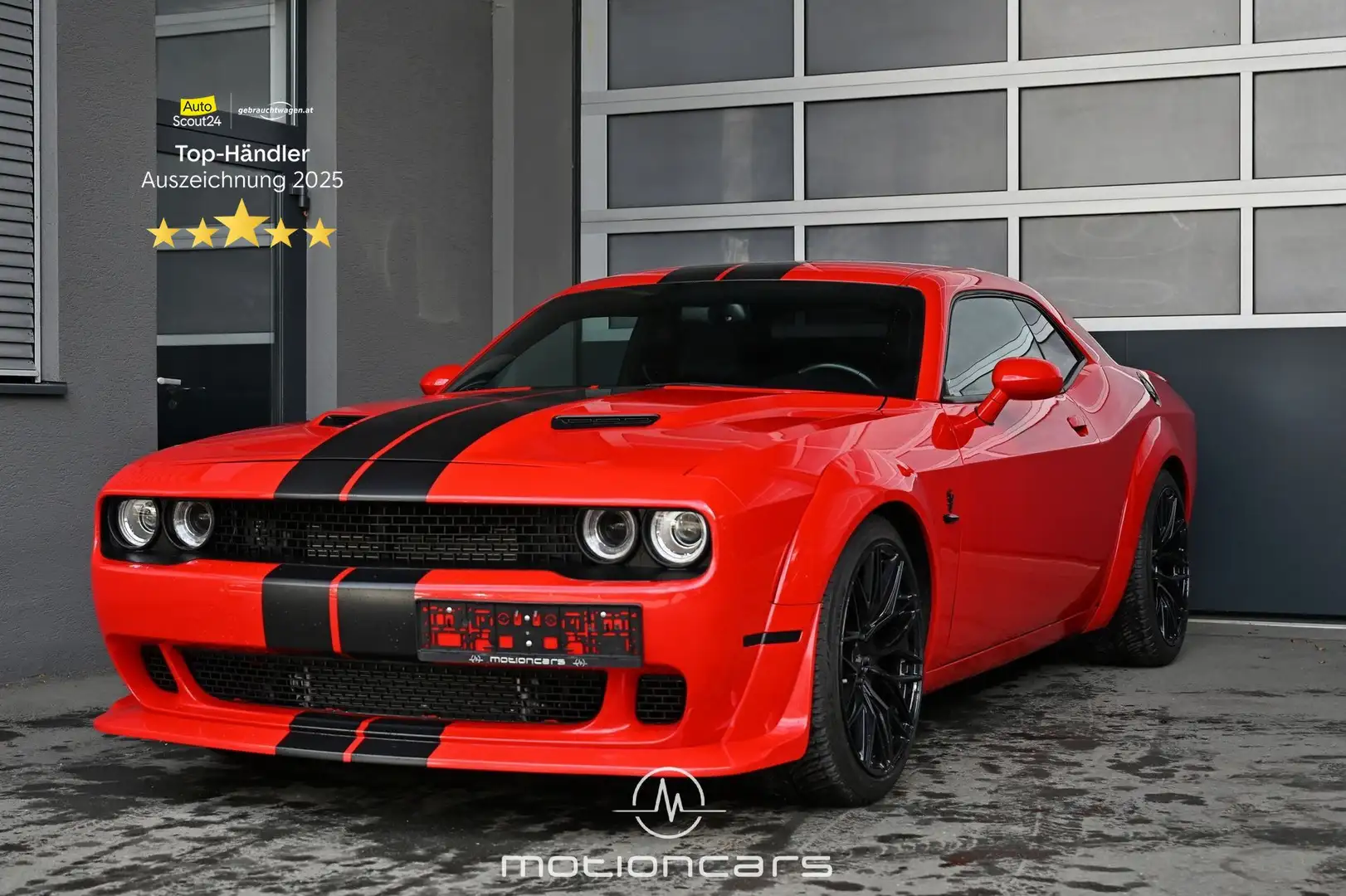 Dodge Challenger SXT 3,6 V6 Widebody EXP € 29.580,- Rot - 1