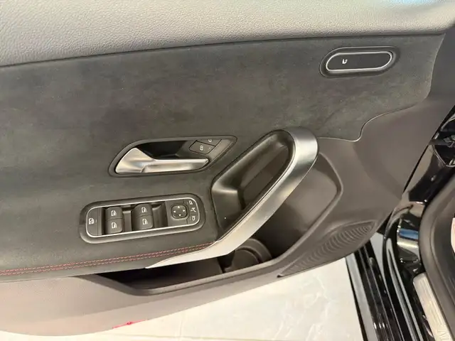 Mercedes-Benz A Class view 10