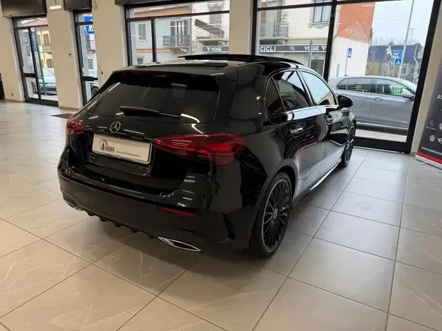 Mercedes-Benz A Class view 3