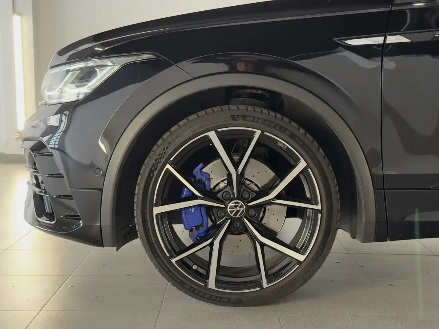 Volkswagen Tiguan 2.0 TSI R 4Motion DSG 235kW Zwart - 2