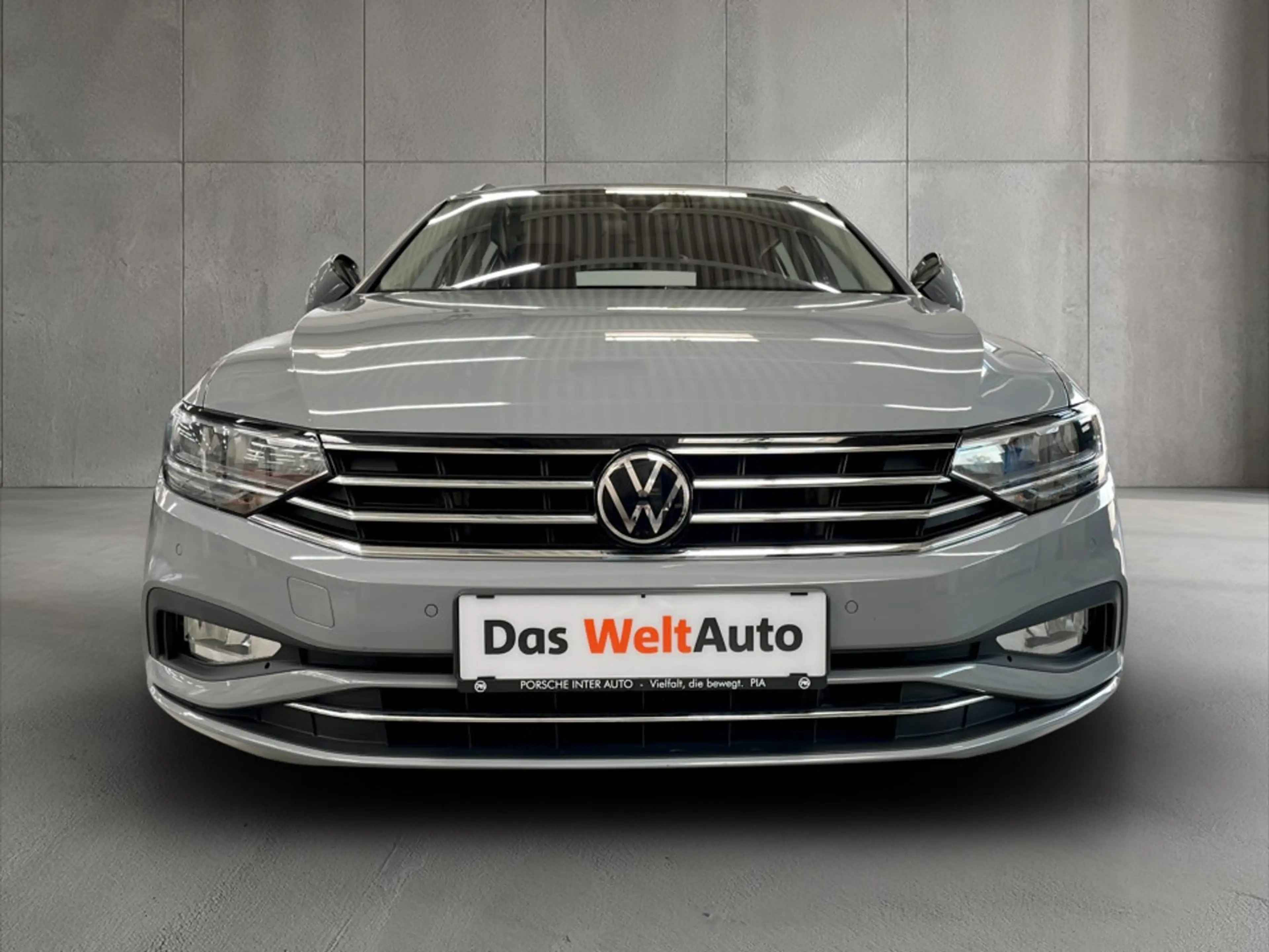 Volkswagen Passat Variant Business TSI — photo 3