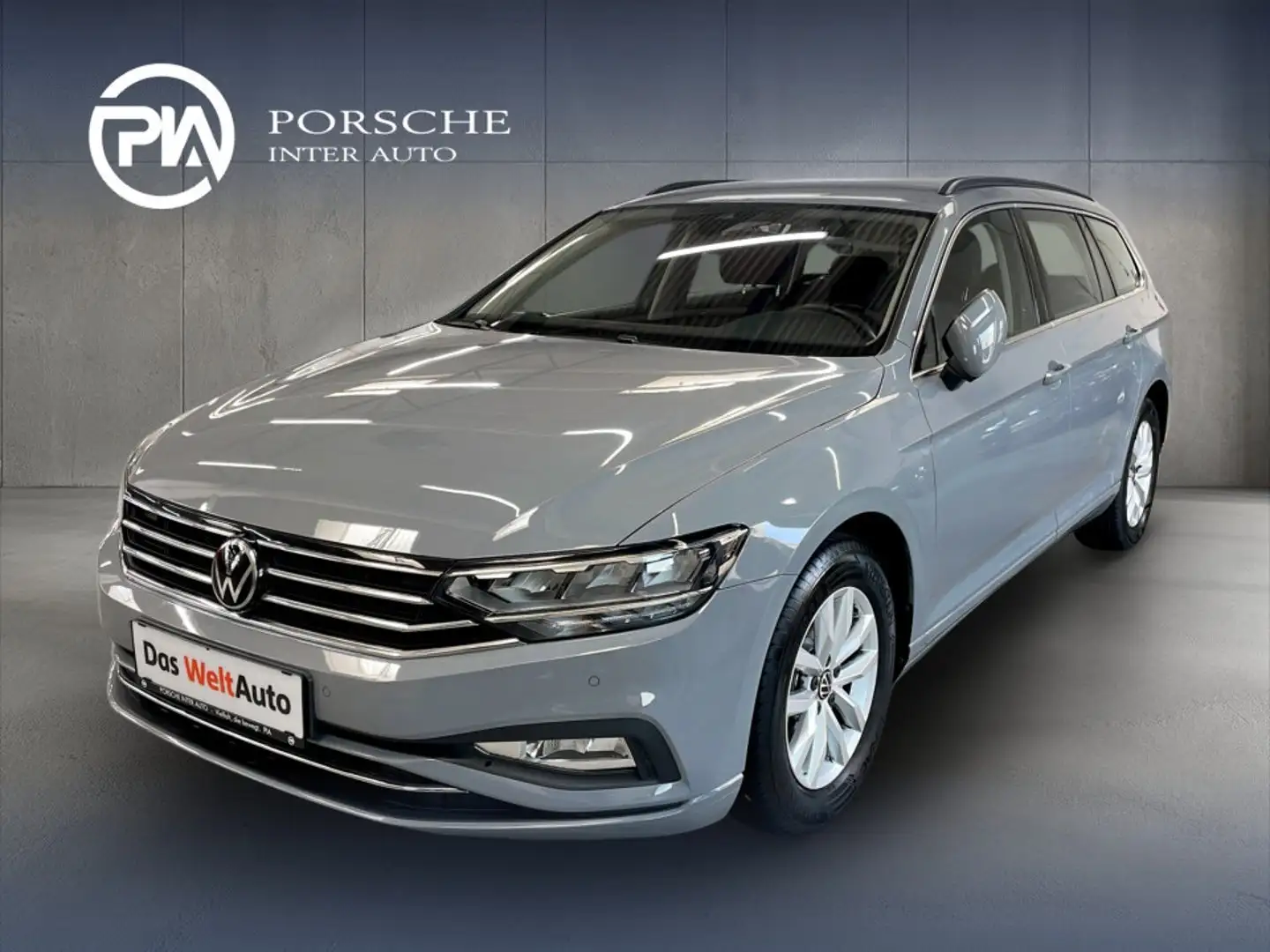 Volkswagen Passat Variant Business TSI Grau - 1