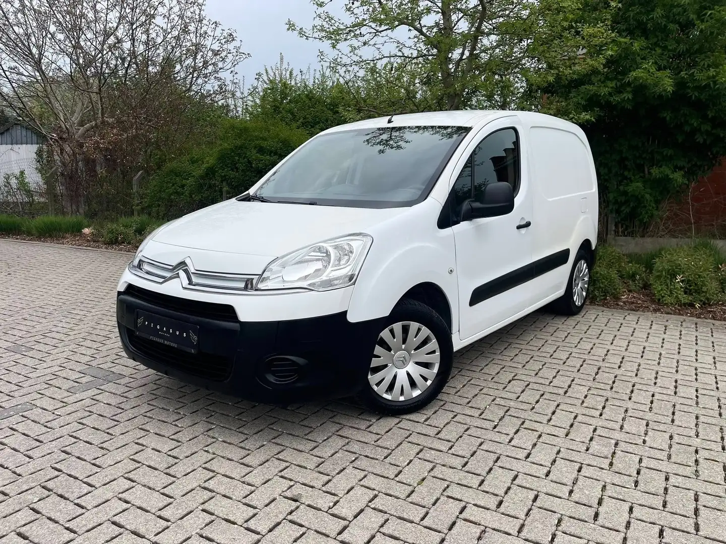 Citroen Berlingo 1.6 - 2015/147.000km/Euro 5b - Gekeurd Blanco - 1