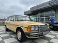 Mercedes-Benz 230 TE W123 aus " HipHop Made in Germany DOKU " Galben - thumbnail 3