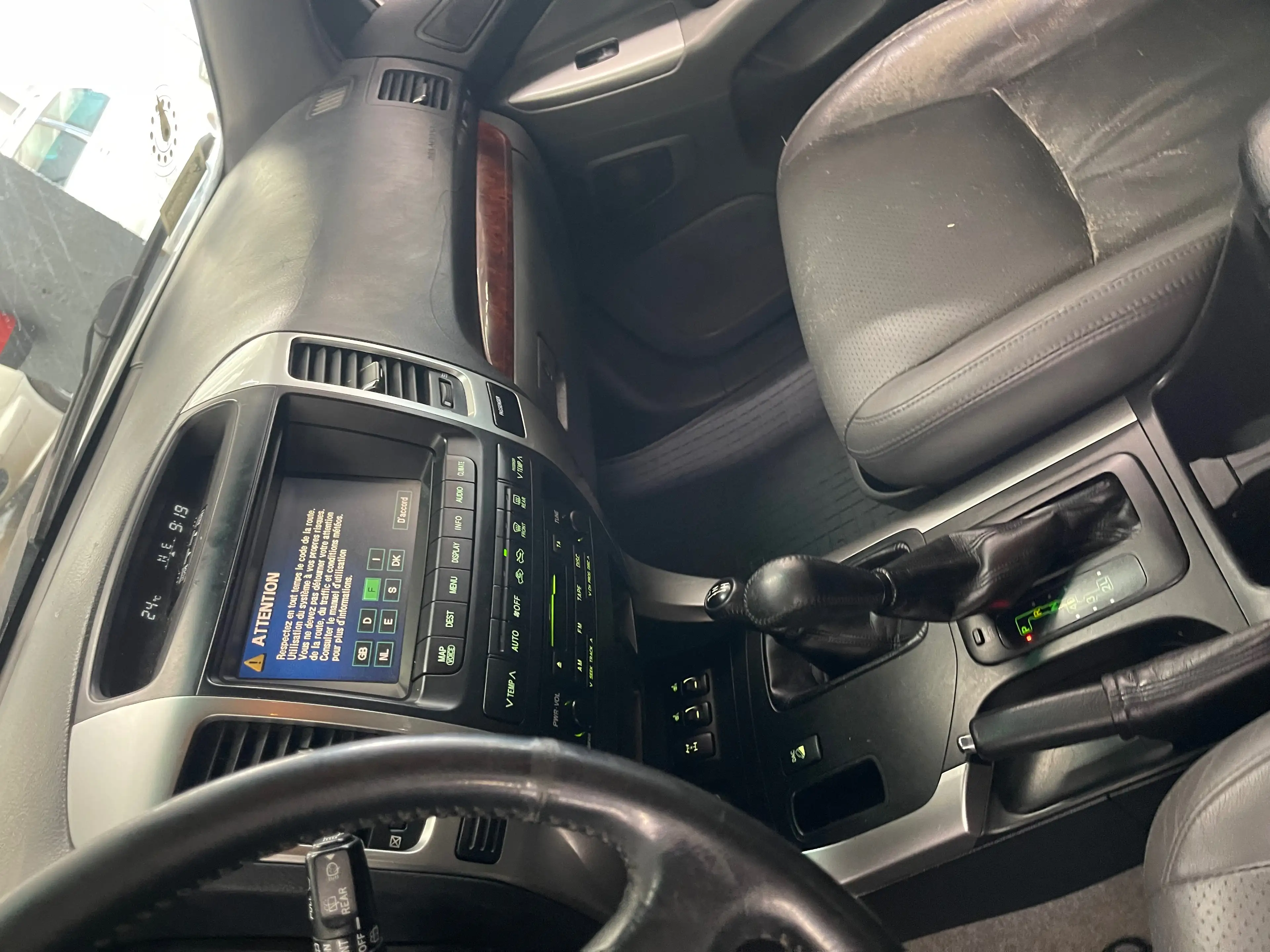 Toyota Land Cruiser 3.0 Turbo D-4D VIP — photo 8