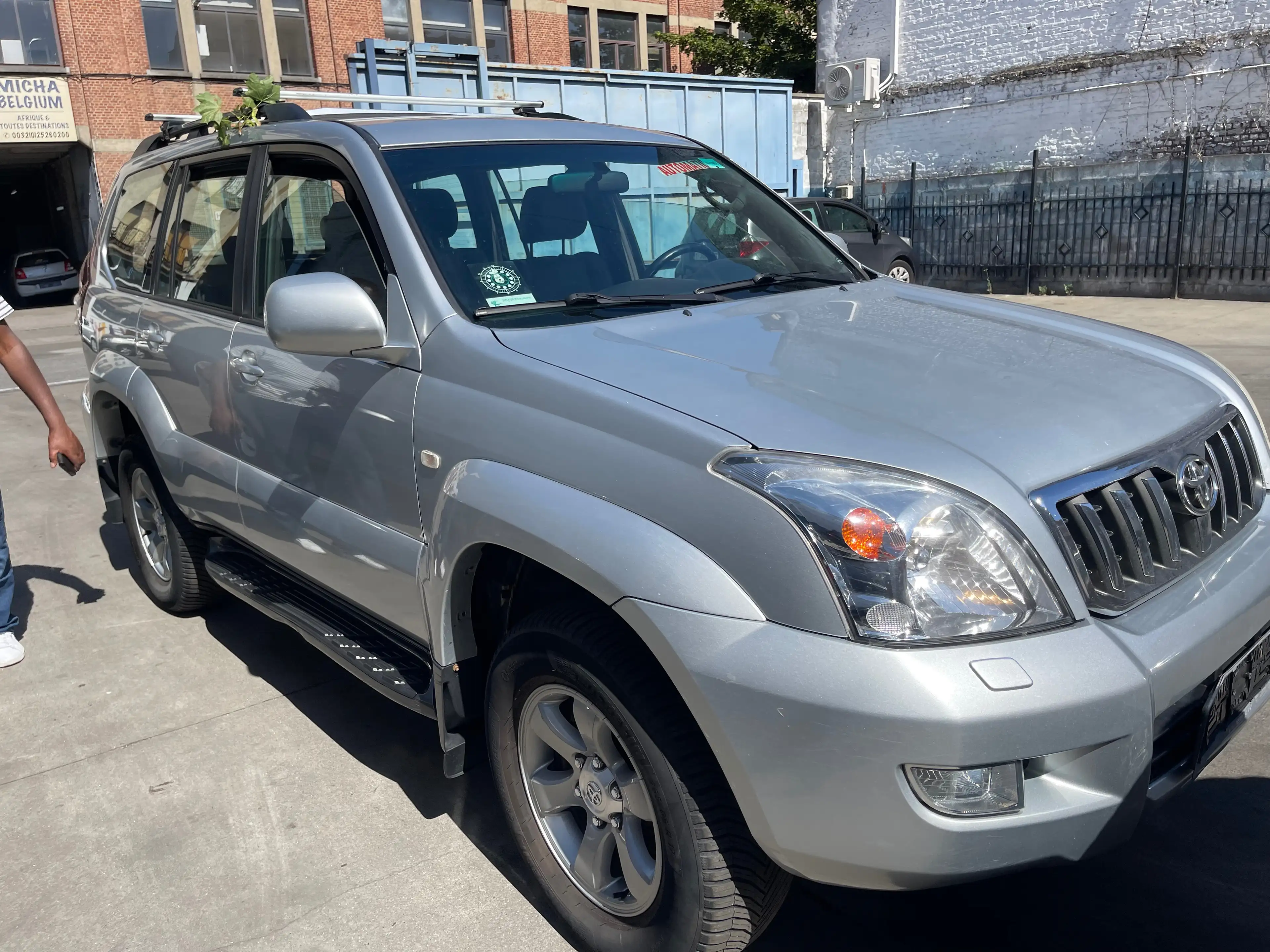 Toyota Land Cruiser 3.0 Turbo D-4D VIP — photo 9