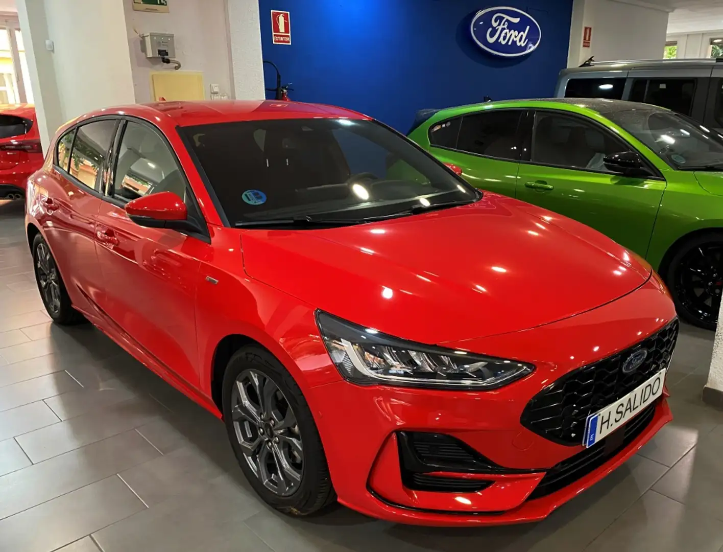 Ford Focus 1.0 Ecoboost MHEV ST-Line 155 Rojo - 1