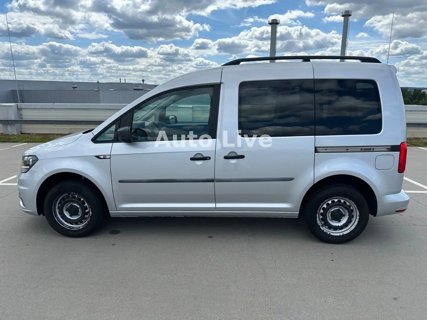 Volkswagen Caddy 2.0 TDI Kombi BMT*2X SCHIEBETÜR*NAVI*PDC* Plateado - 2