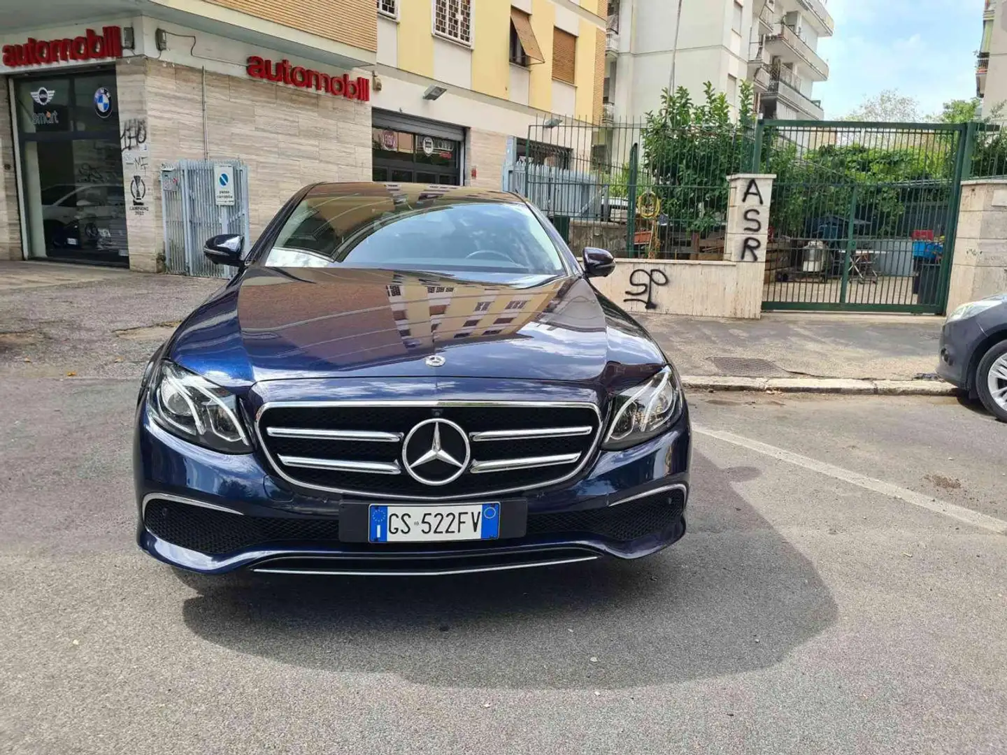 Mercedes-Benz E 200 d Auto Exclusive Blu/Azzurro - 2