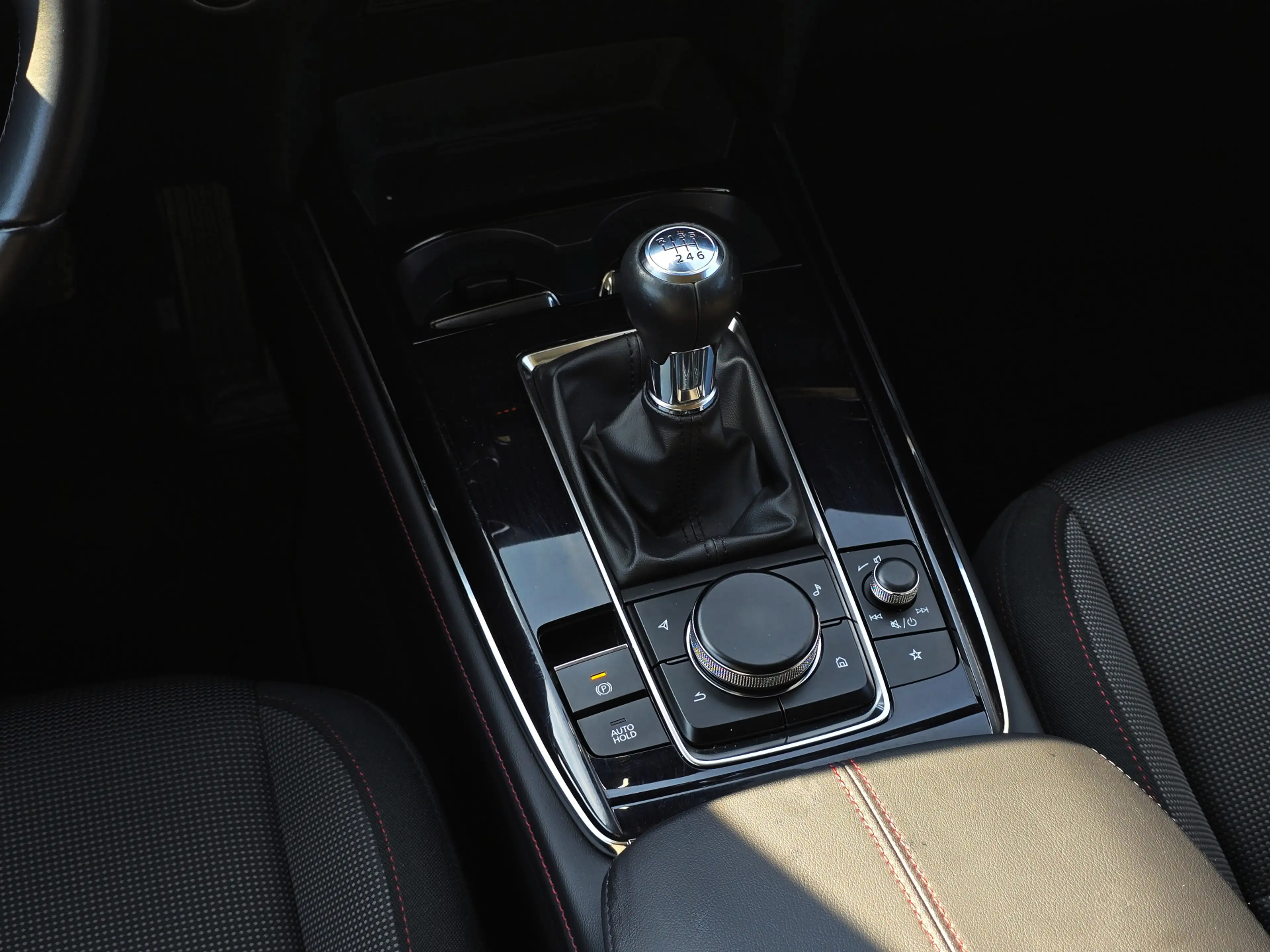 Mazda CX-30 2.5 e-SkyActiv-G Homura - 150 Pk - Mild Hybrid - N — photo 33