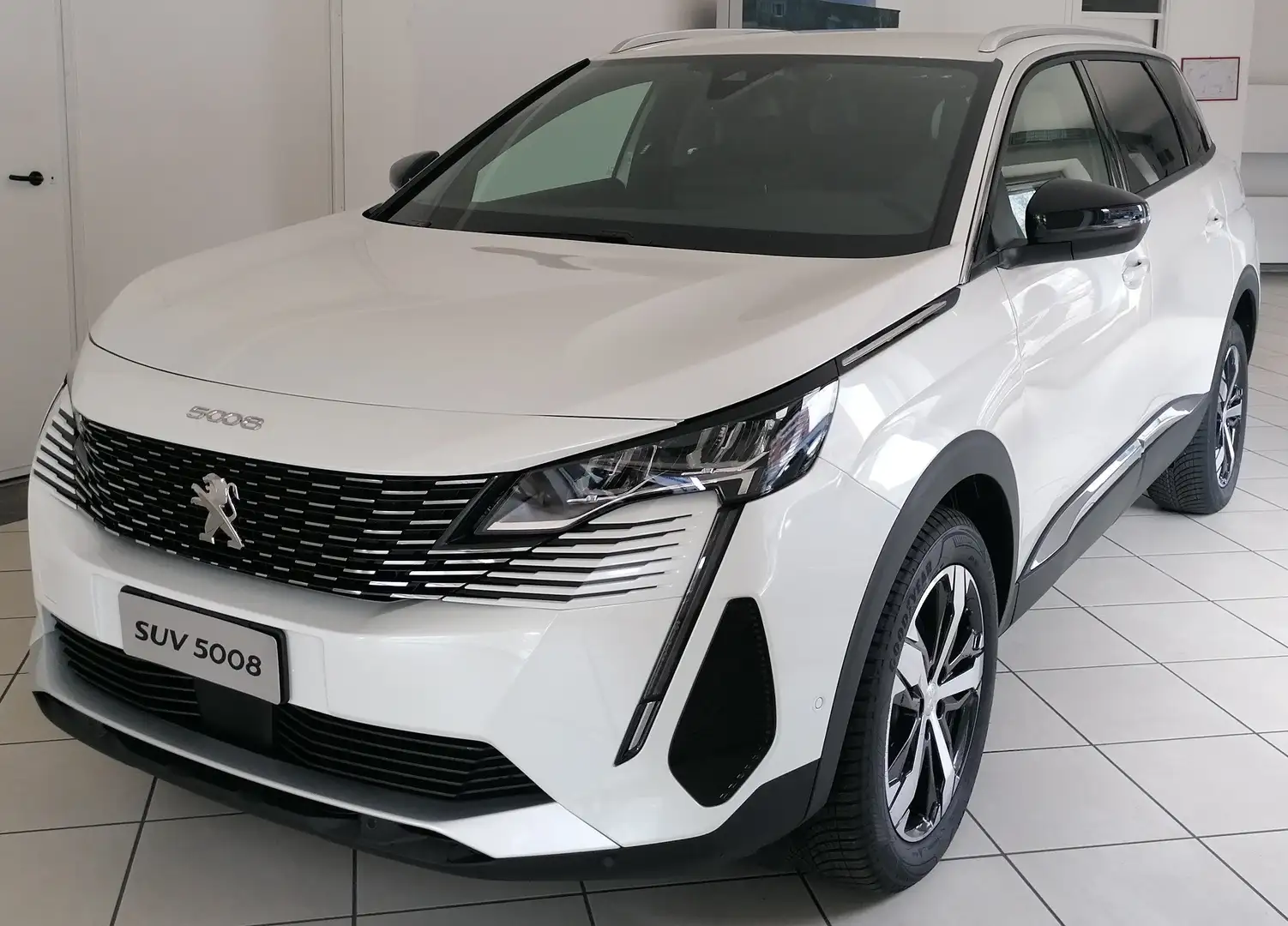 Peugeot 5008 1.5 bluehdi Allure Pack EAT8 Bianco - 1