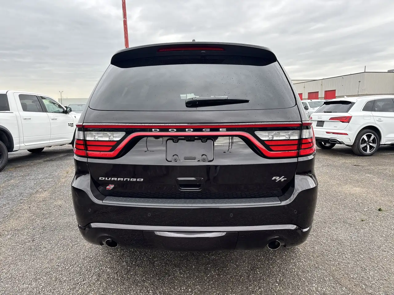 Dodge Durango снимка Dodge Durango