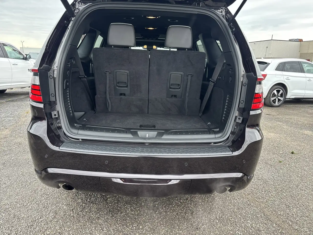 Dodge Durango снимка Dodge Durango