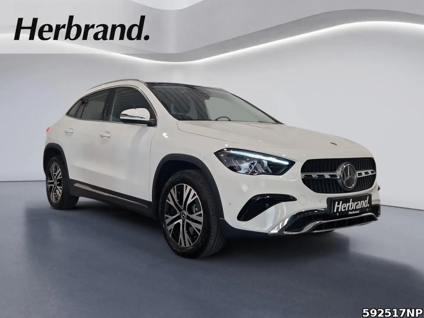 Mercedes-Benz GLA 250 e Progressive  Panorama Memory Burmester Weiß - 2