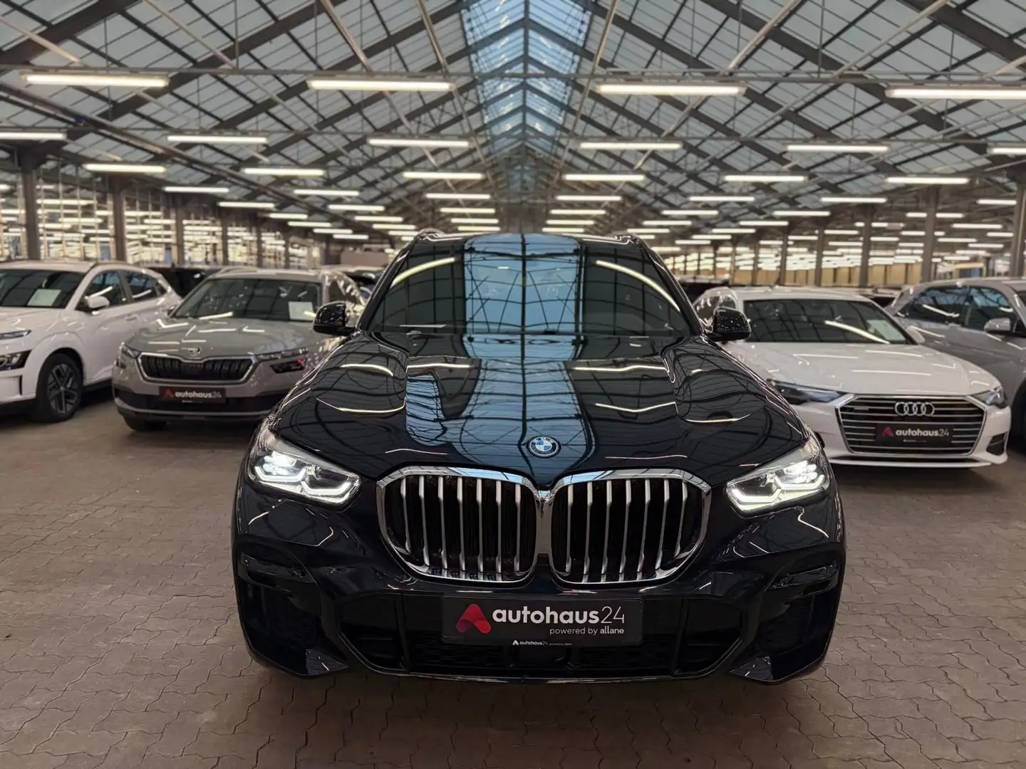 BMW X5 xDrive45e M Sport AHK|Navi|LED Schwarz - 2