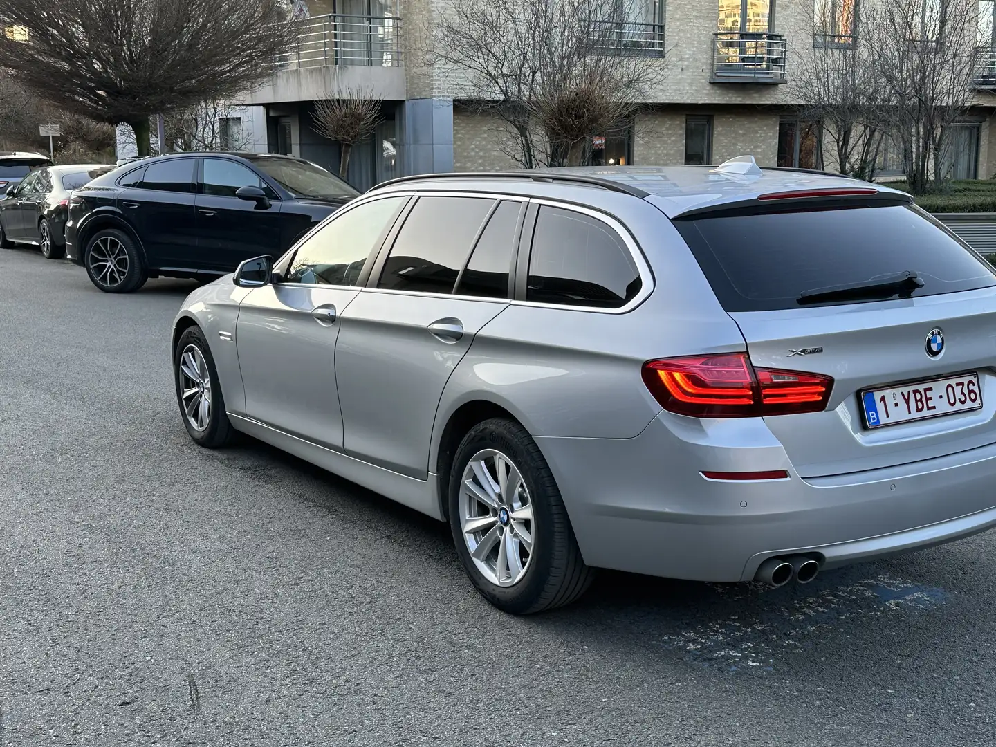 BMW 520 Touring dXA Xdrive - 2