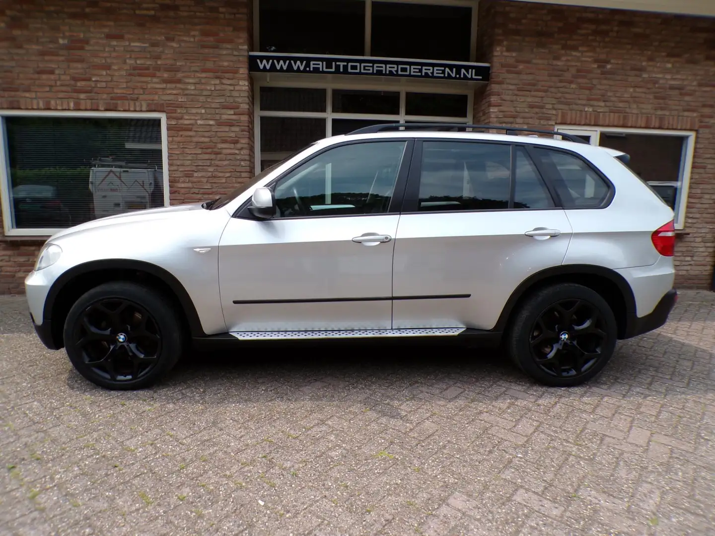 BMW X5 XDrive35d High Executive Automaat / Leder / Navi / Grijs - 2
