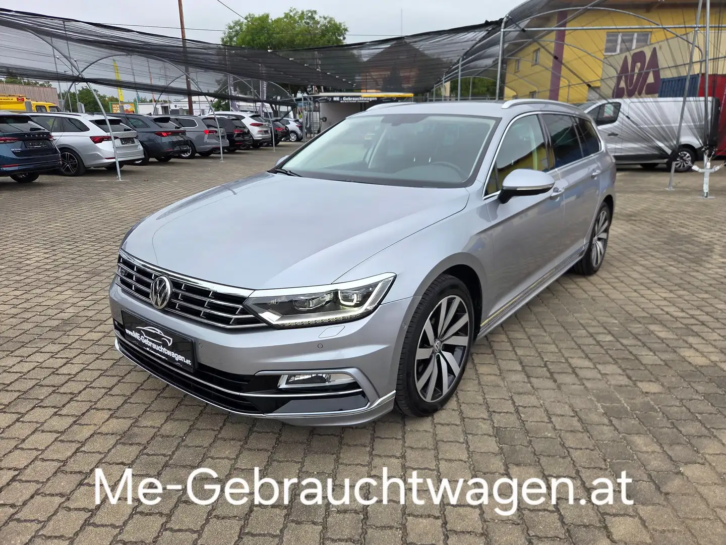 Volkswagen Passat Variant *Highline/R-LINE/KAMERA/ACC/VIRTUELL/NAV/PDC/18/* Grau - 1