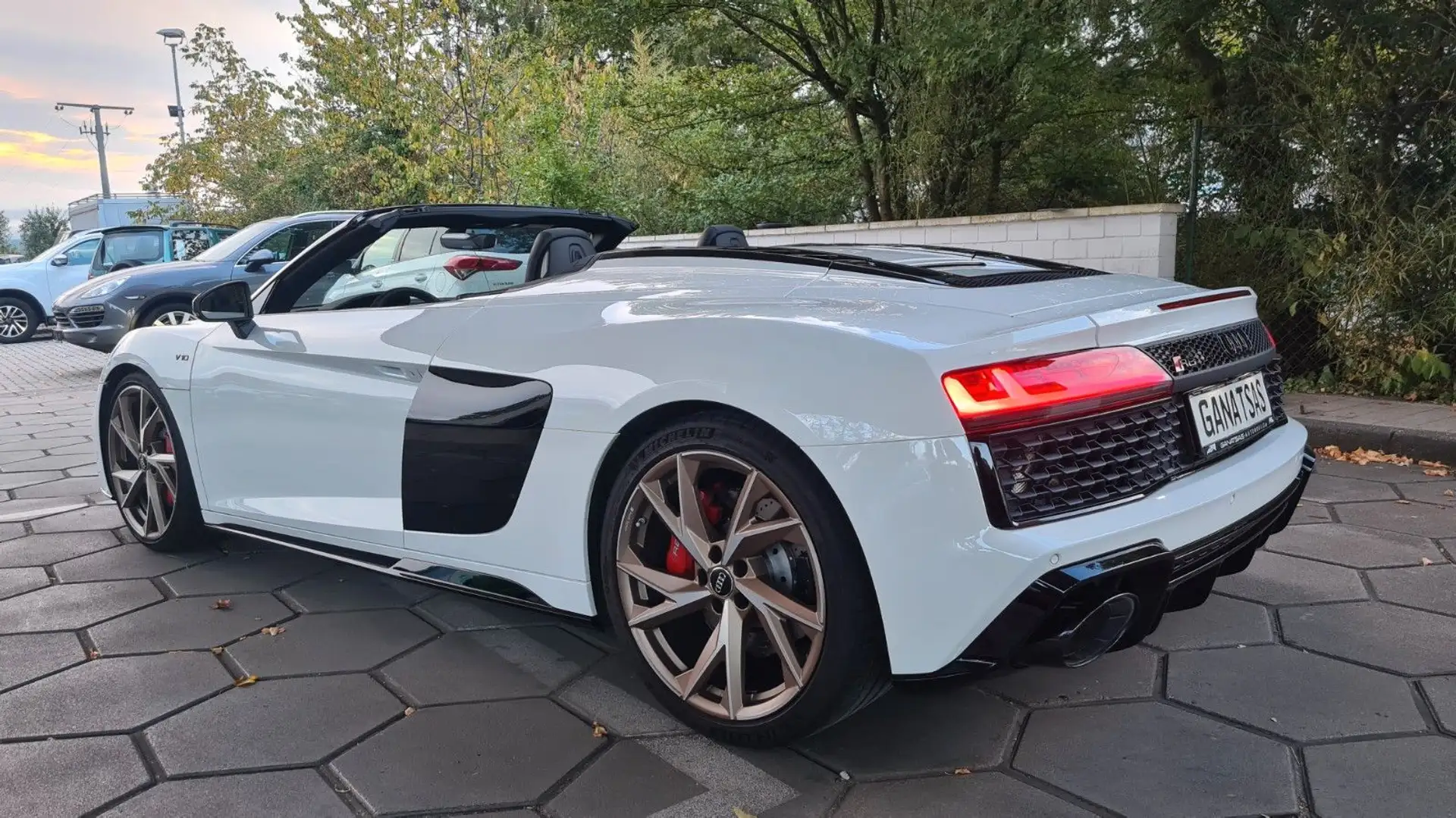 Audi R8 Spyder*RWD*B&O*Virtual*Kamera*LED* Bílá - 2