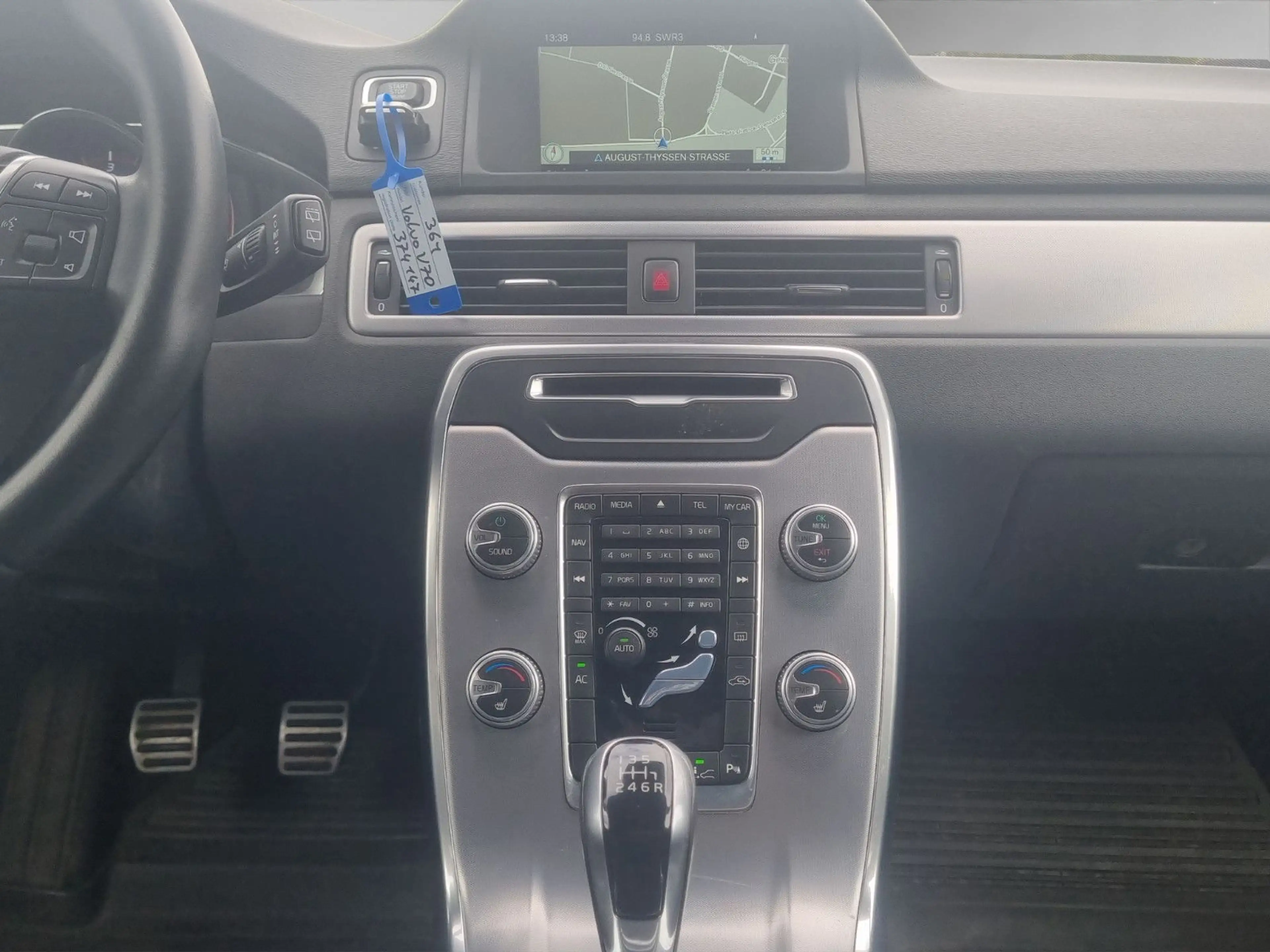 Volvo V70 D4 Momentum TOP-AUSSTATTUNG — photo 11