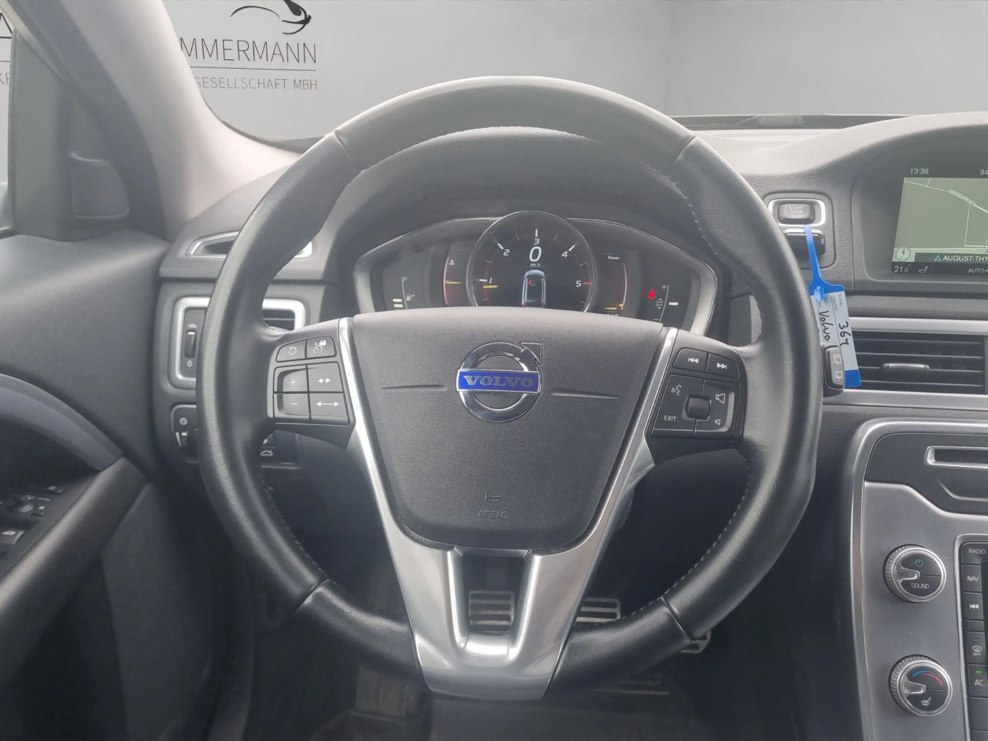 Volvo V70 D4 Momentum TOP-AUSSTATTUNG — photo 9