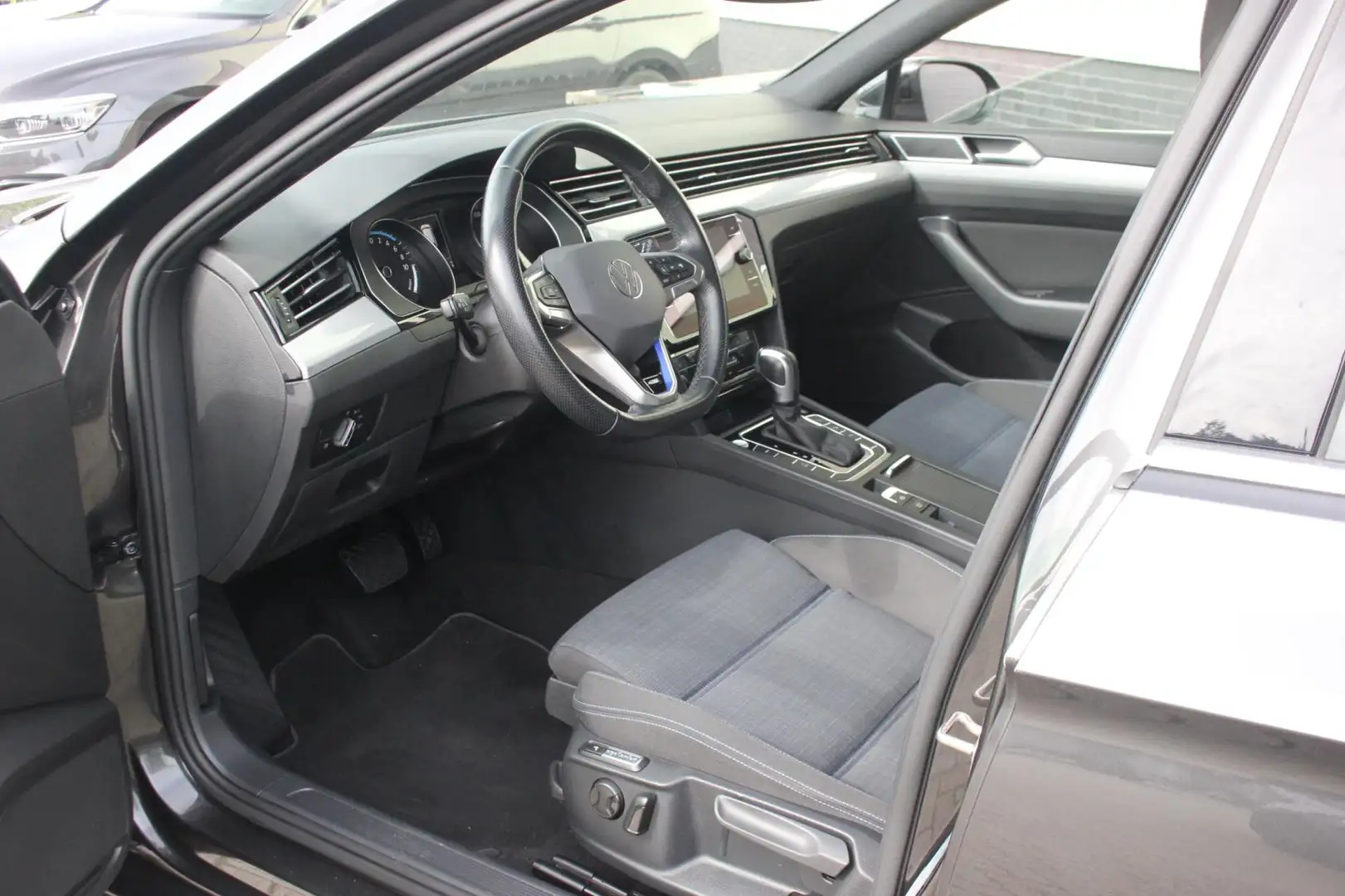 Volkswagen Passat Variant 1.4 TSI PHEV GTE Business | Trekhaak | Camera Gris - 2