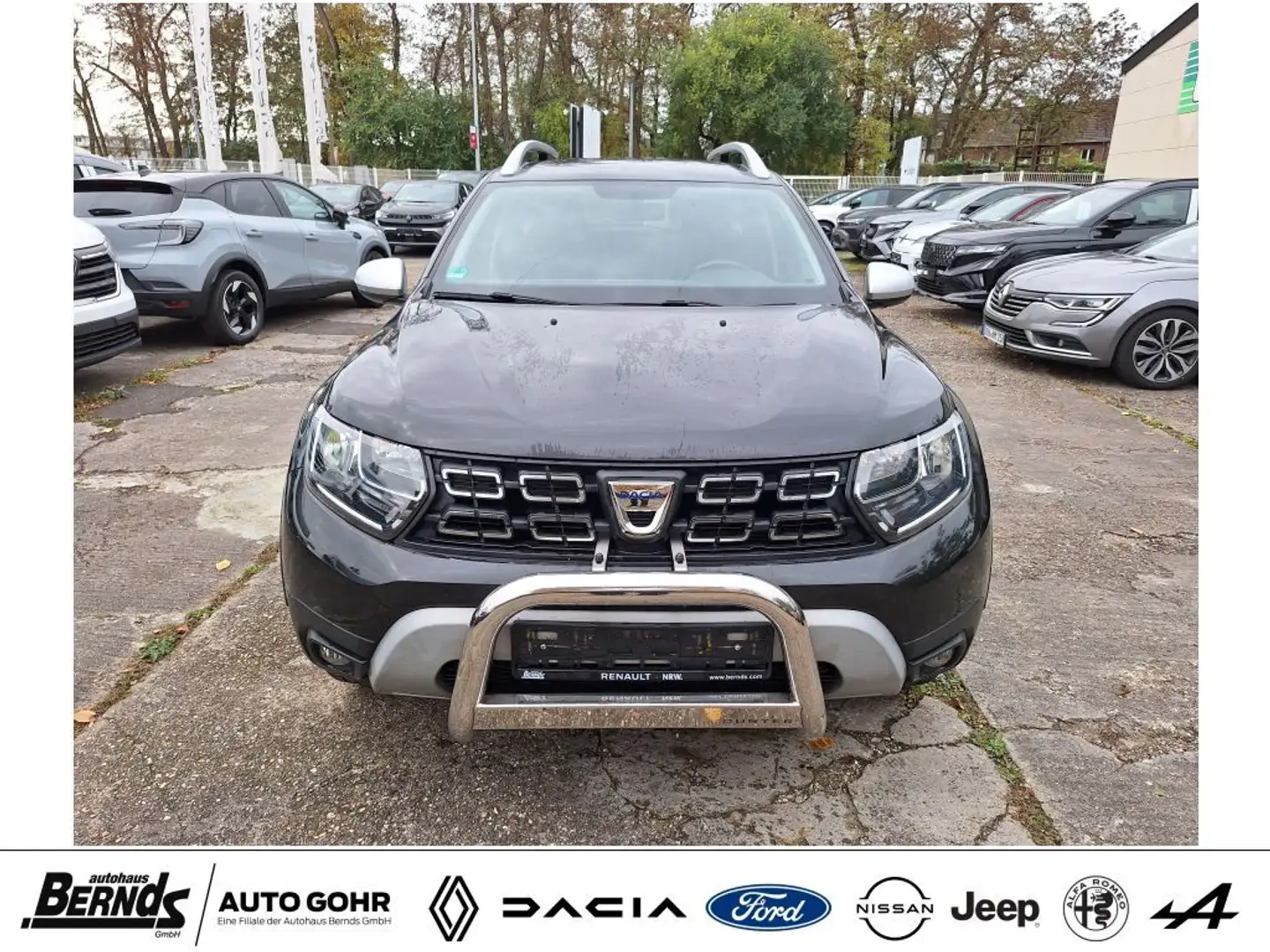 Dacia Duster TCe 130 2WD GPF Prestige - Offroad-Paket, AHK, SHZ Black - 2