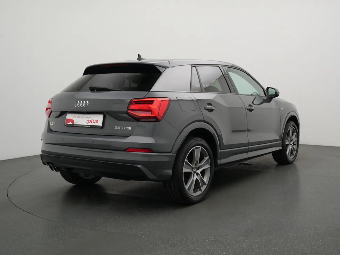 Audi Q2 Sport S line S-TRON PANO AHK NAVI VIRT KAM Grau - 2