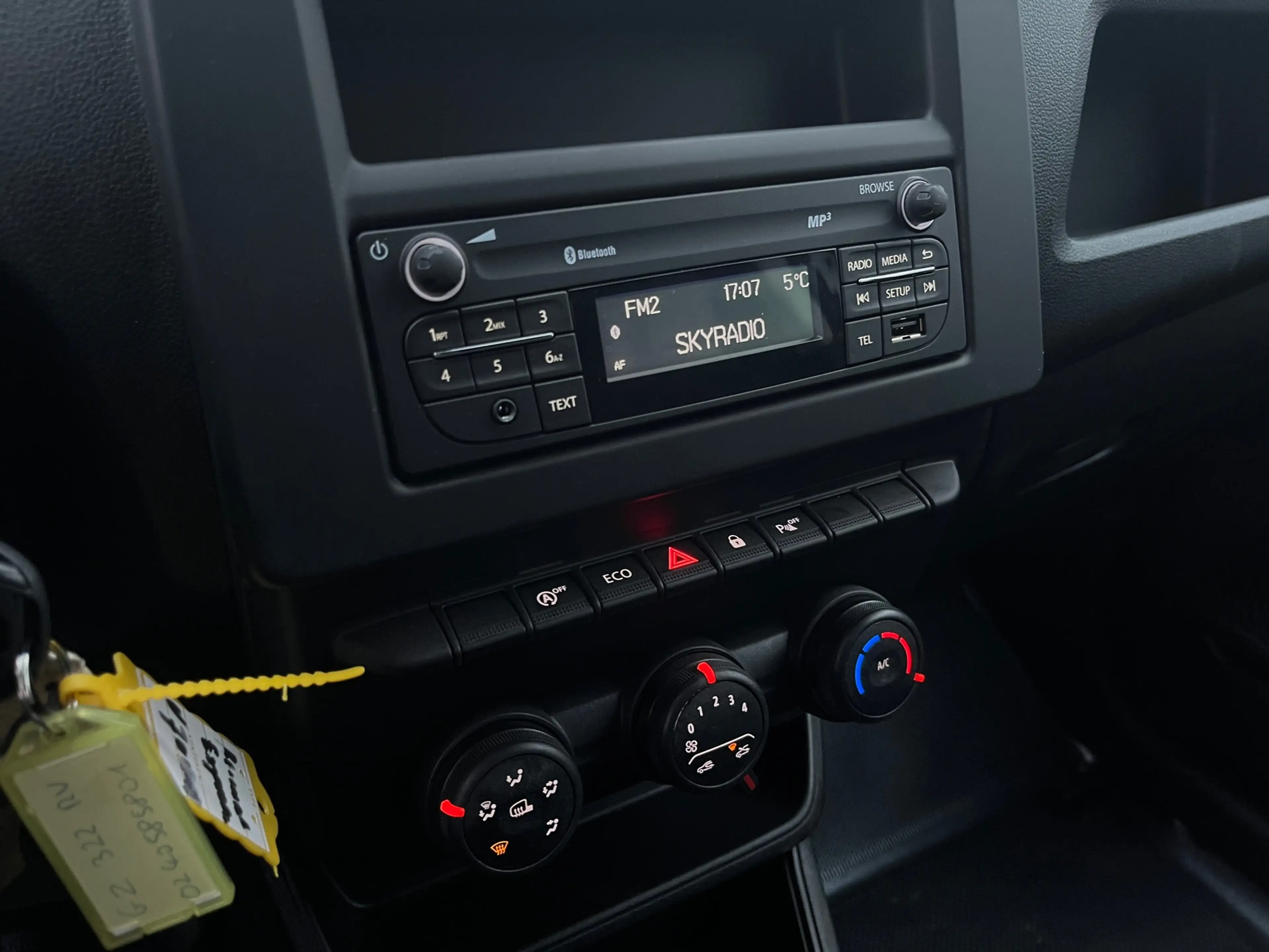 Renault Express 1.3 TCe 100 Comfort — photo 8