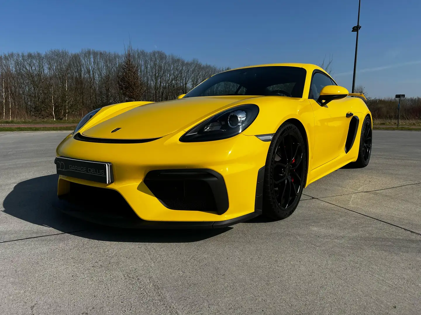 Porsche 718 Cayman GT4 4.0i Geel - 2