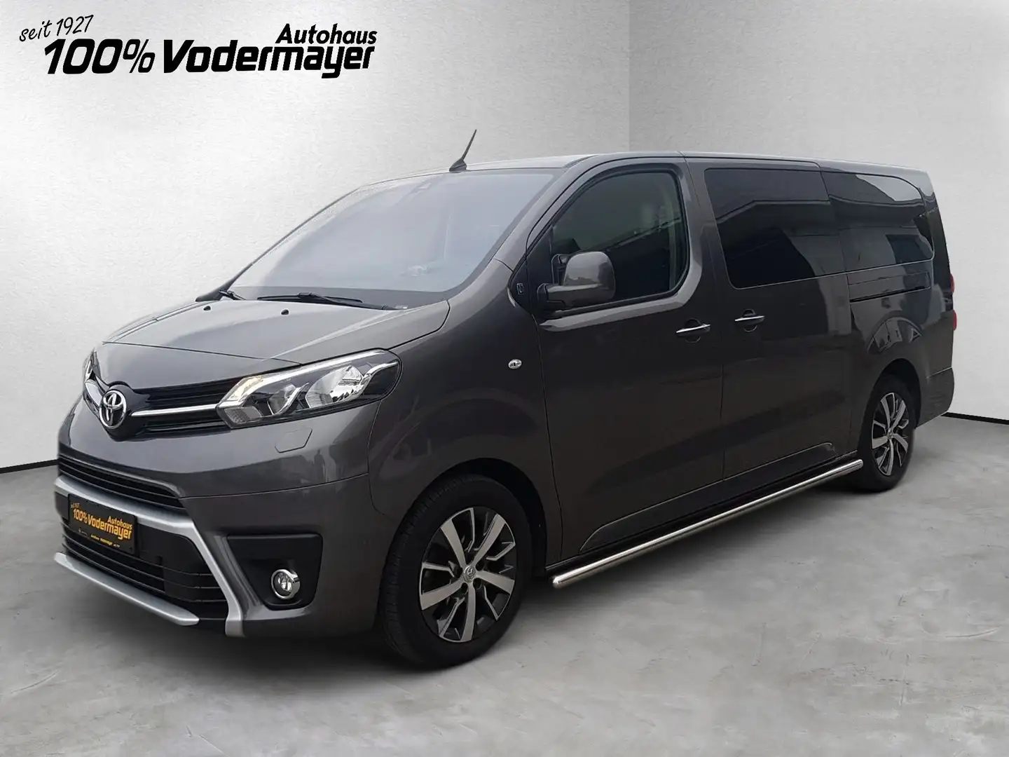 Toyota Proace L2 Team Deutschland Grau - 2
