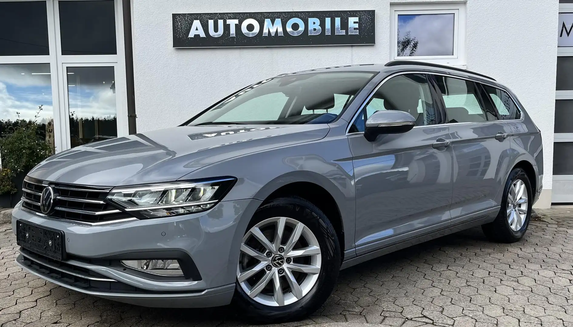 Volkswagen Passat Variant Business 2,0 TDI DSG LED NAVI KAM Grau - 1