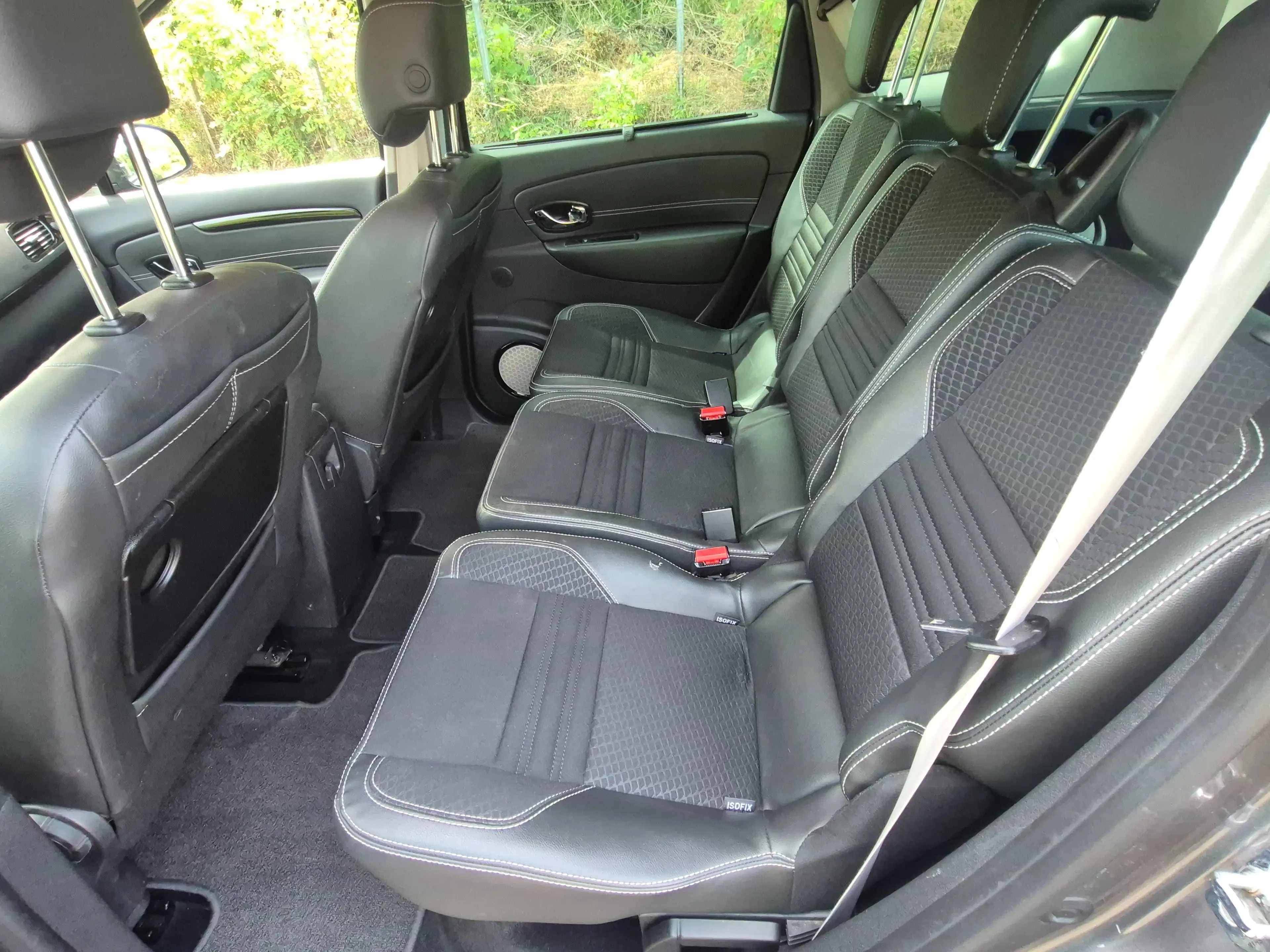 Renault Grand Scenic Grand Scénic 1.5 dCi Energy Bose Edition 7pl. — photo 12